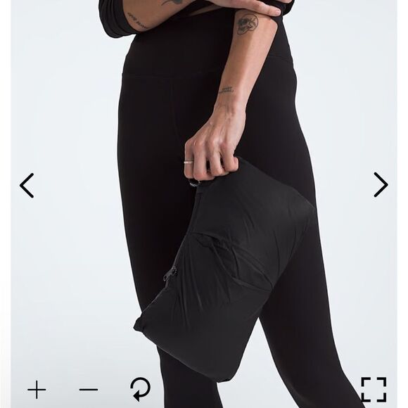 NWT XS The North Face Retro Nuptse 700 Puffer Vest - Summit Navy Blue and Black - Picture 16 of 16